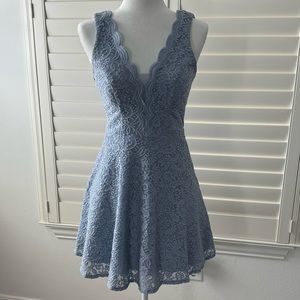 City Studio Ocean Blue Floral Lace V-neck Flowy Mini Dress Size 5 Mesh Lined